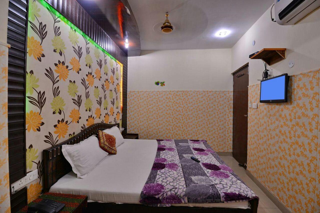 Hotel Dharam Villa Kālka Exteriör bild