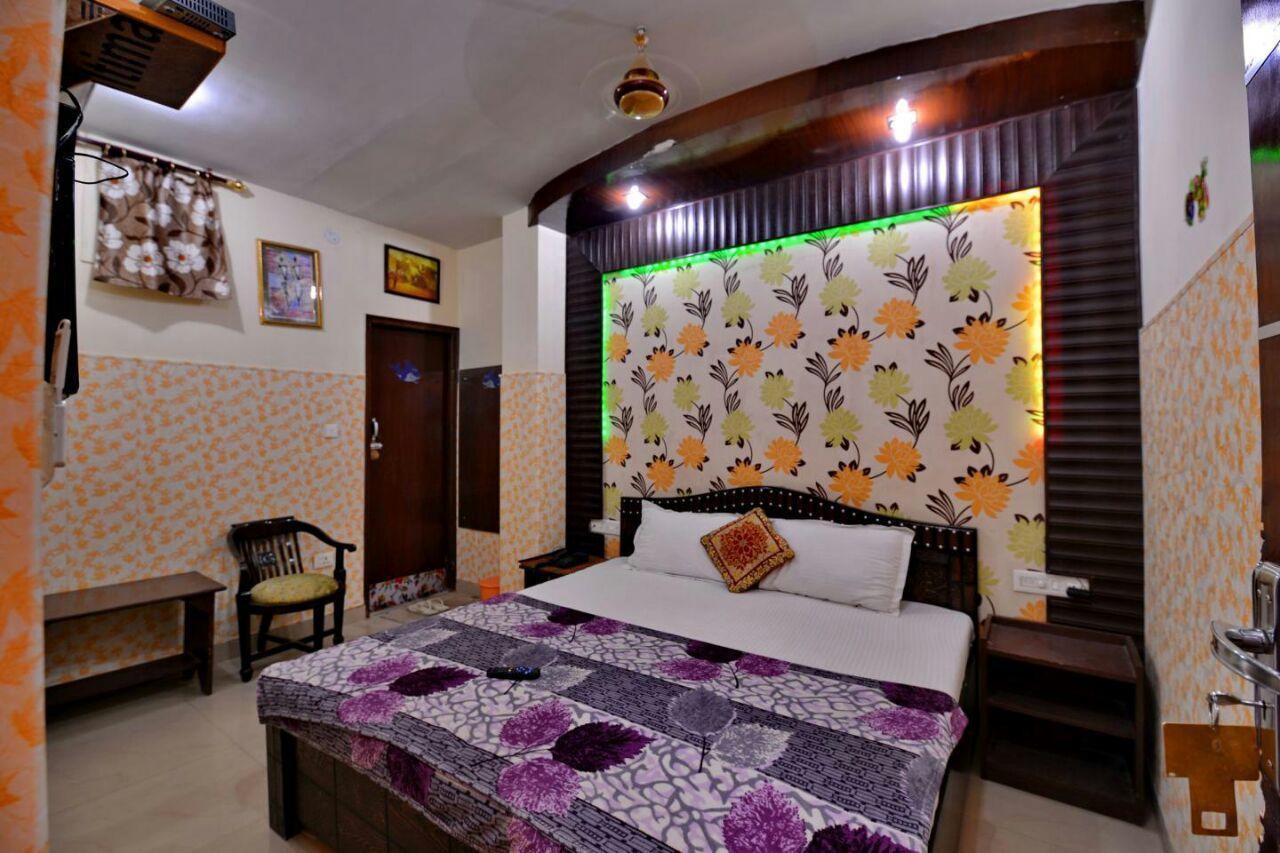 Hotel Dharam Villa Kālka Exteriör bild