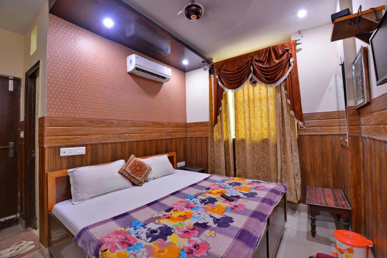 Hotel Dharam Villa Kālka Exteriör bild