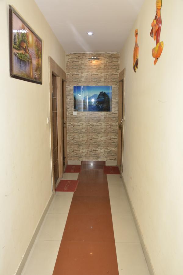Hotel Dharam Villa Kālka Exteriör bild